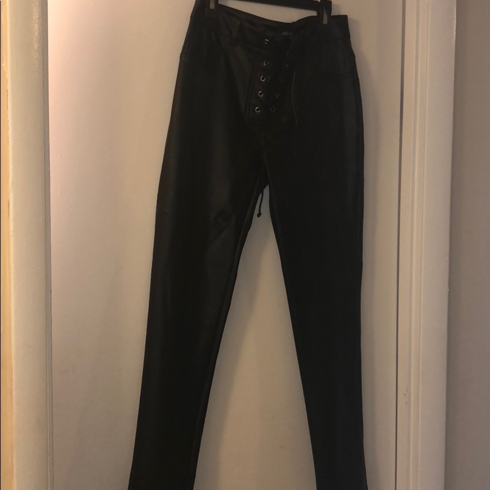 LACE UP LEATHER SKINNY PANTS